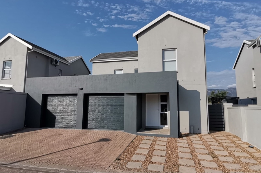 To Let 3 Bedroom Property for Rent in Klein Parys Western Cape